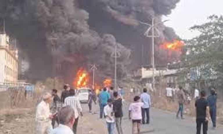 மகாராஷ்டிராவில் பரபரப்பு: ஆனந்த் நகர் கெமிக்கல் ஆலையில் கொழுந்துவிட்டு எரிந்த தீ – உயிர் சேதம் தவிர்ப்பு