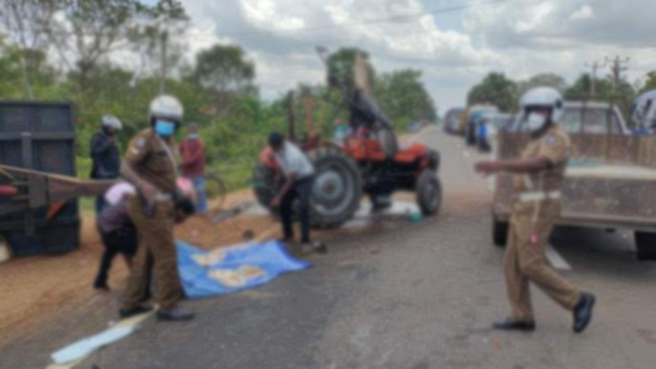 கோர விபத்தில் தம்பதியினர் பலி  – 7 பேர் படுகாயம்.