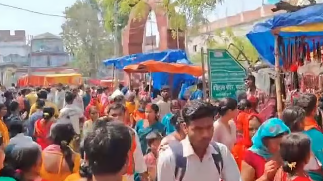 பீகார் கோவிலில் பயங்கர கூட்ட நெரிசல்: 8 பெண்கள் பரிதாபமாகப் பலி!