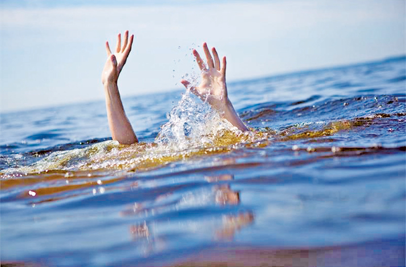 மஹவ வாவியில் நீராடிய இளைஞர்   நீரில் மூழ்கிப் பரிதாப உயிரிழப்பு!  – உறவினர் வீட்டுக்கு வந்த இடத்தில் விபரீதம்.