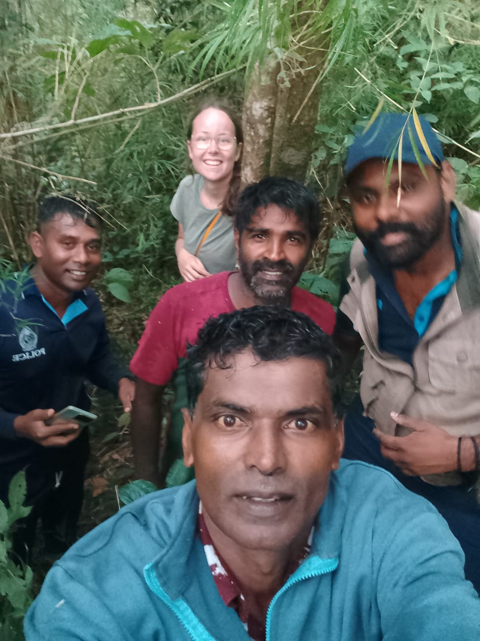 ஹட்டன் சிங்கமலைக் காட்டில் வழிதவறிய நெதர்லாந்து மாணவி பொலிஸாரால் மீட்பு!