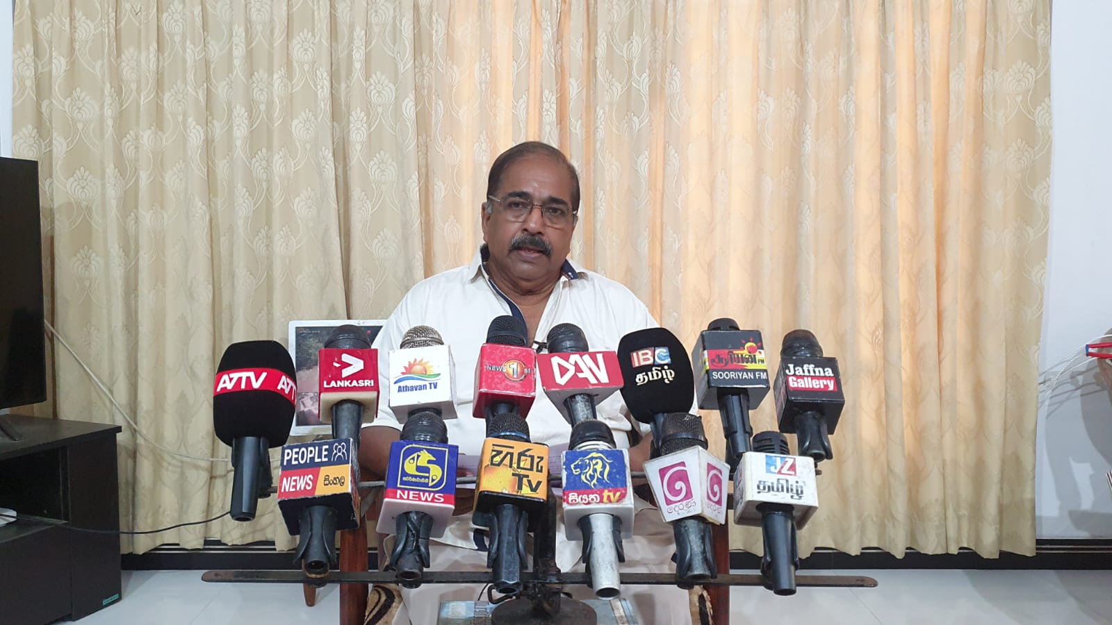 தமிழ்ச் சட்டத்தரணிகள் பேரவையின் ஐக்கிய முயற்சியை முறியடிக்காதீர்!  – சங்கின் பேச்சாளர் சுரேஷ் பிரேமச்சந்திரன் வேண்டுகோள்.