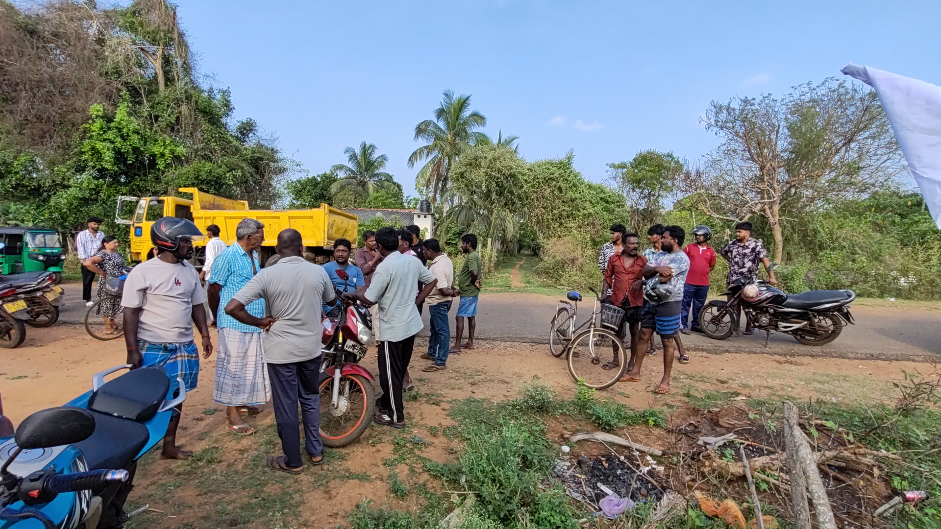 வவுனியாவில் கத்திக்குத்துக்கு இலக்கான பெண் உயிரிழப்பு!  – மதுபோதையில் சகோதரன் செய்த கொடூரம்.