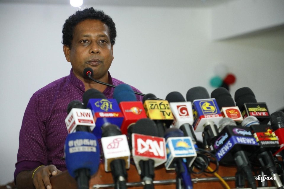 மலையகத்தில் மக்கள் புரட்சி வெடிக்கட்டும்  காணி உரிமைப் போராட்டத்தை மக்கள் மயப்படுத்த முன்னாள் நாடாளுமன்ற உறுப்பினர் வேலு அழைப்பு.