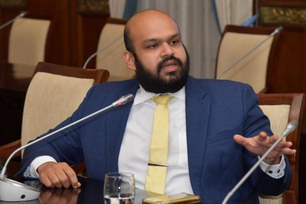 விவசாயிகள் வீதியில் இறங்கினால் இந்த அரசாங்கம் தப்பவே முடியாது!  அதைத் தவிர்க்க உடன் தீர்வு வழங்குங்கள் என்று நாடாளுமன்றில் சாணக்கியன் எம்.பி. வலியுறுத்து.