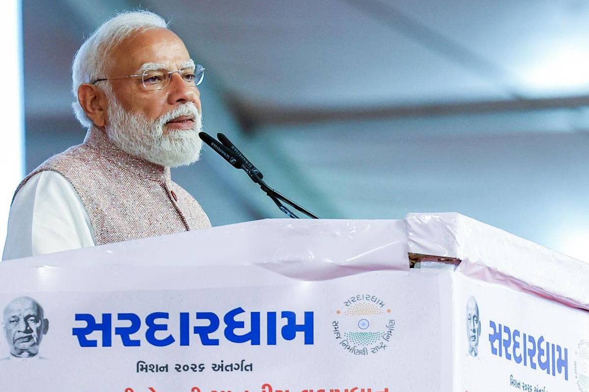 ஊழியர்கள் வீட்டில் இருந்து பணி செய்தல், ஆன்லைன் கல்வி – பிரதமர் மோடி கோரிக்கை