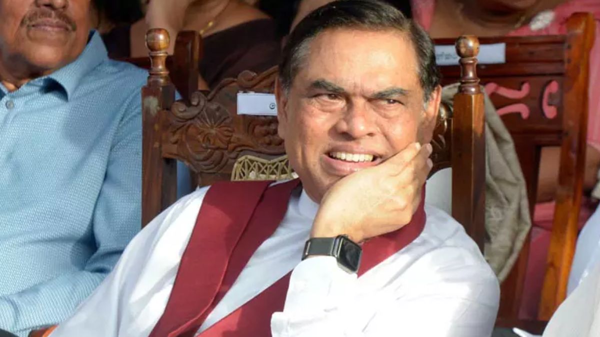 முடிந்தால் பஸிலை மீண்டும் நாட்டுக்கு அழைத்து வாருங்கள்  – நாமலுக்குப் பிரதி அமைச்சர் பிரசன்ன பகிரங்க சவால்.