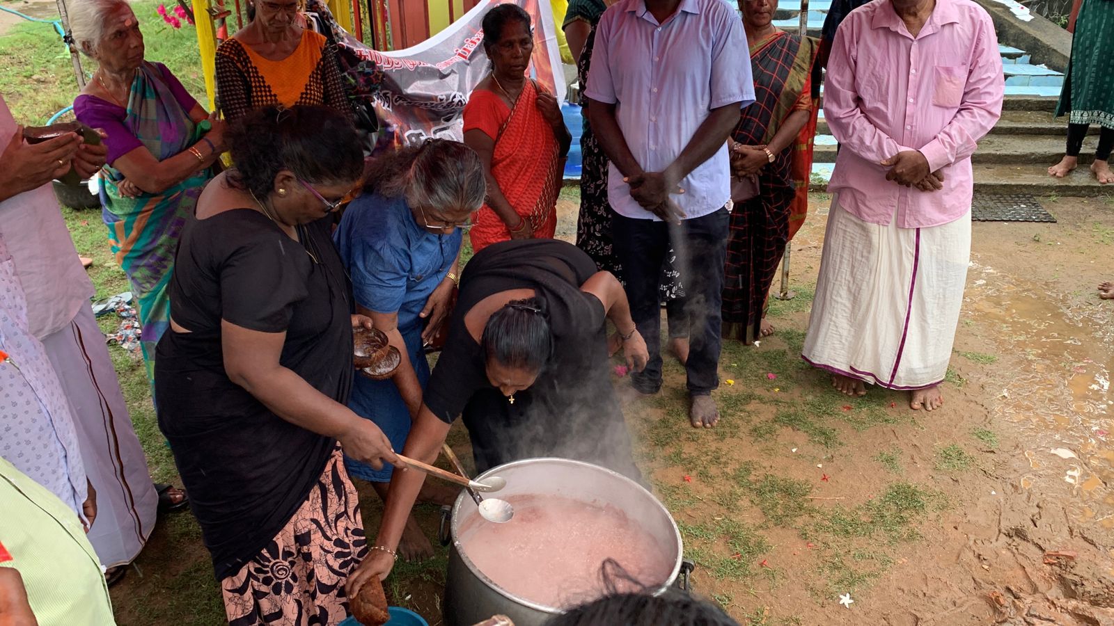 முள்ளிவாய்க்கால் நினைவேந்தல் ஊர்திப் பவனி’ யாழிலிருந்து இன்று உணர்வெழுச்சியுடன் ஆரம்பம்  – தியாக தீபம் திலீபனின் நினைவிடத்தில் சுடரேற்றி தொடக்கம்.