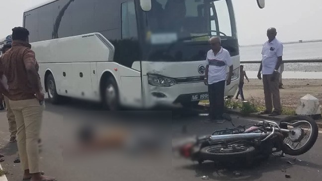 புங்குடுதீவில் கோர விபத்து! இளைஞர் பரிதாப மரணம்!!