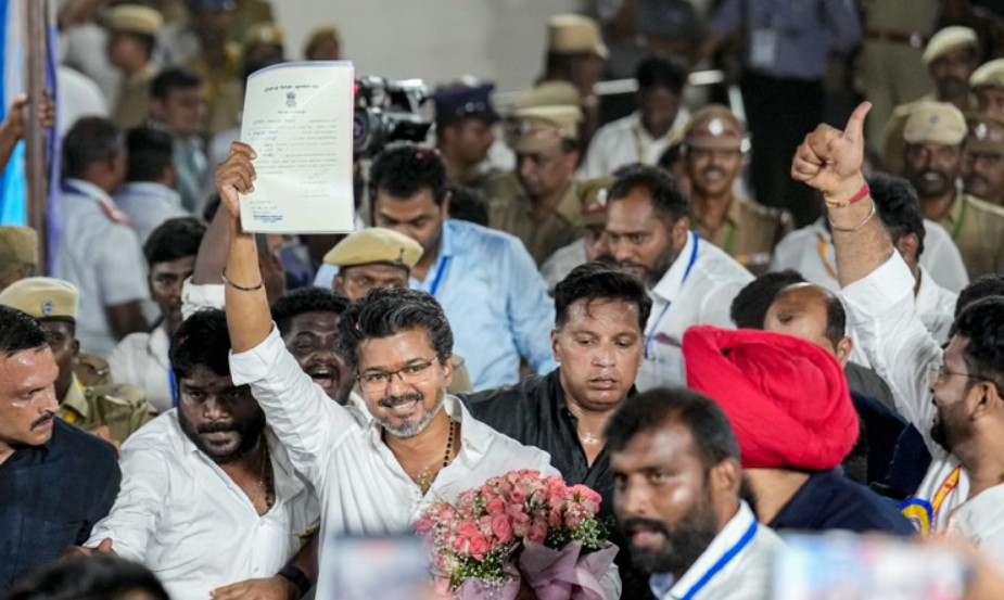 59 ஆண்டு கால திராவிடக் கட்சிகளின் ஆதிக்கத்துக்கு முடிவு  தமிழகத்தில் மலர்கின்றது த.வெ.க. ஆட்சி.