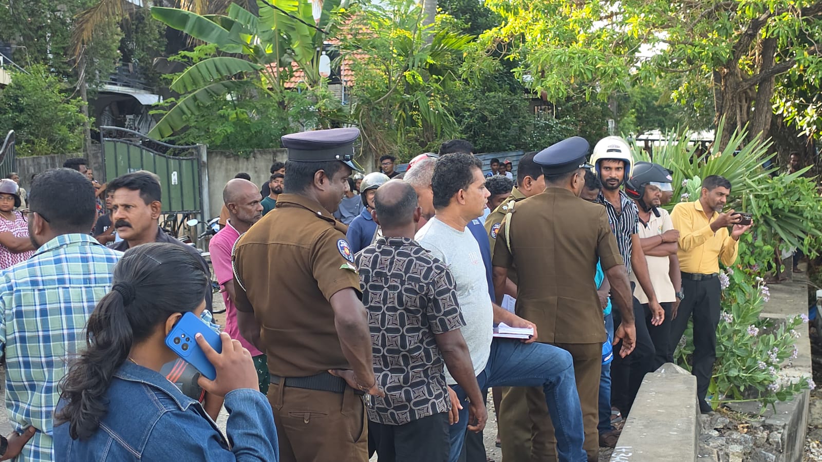 மட்டக்களப்பு வாவியில் மிதந்த இரண்டு ஆண்களின் சடலங்கள்  – பொலிஸார் தீவிர விசாரணை.
