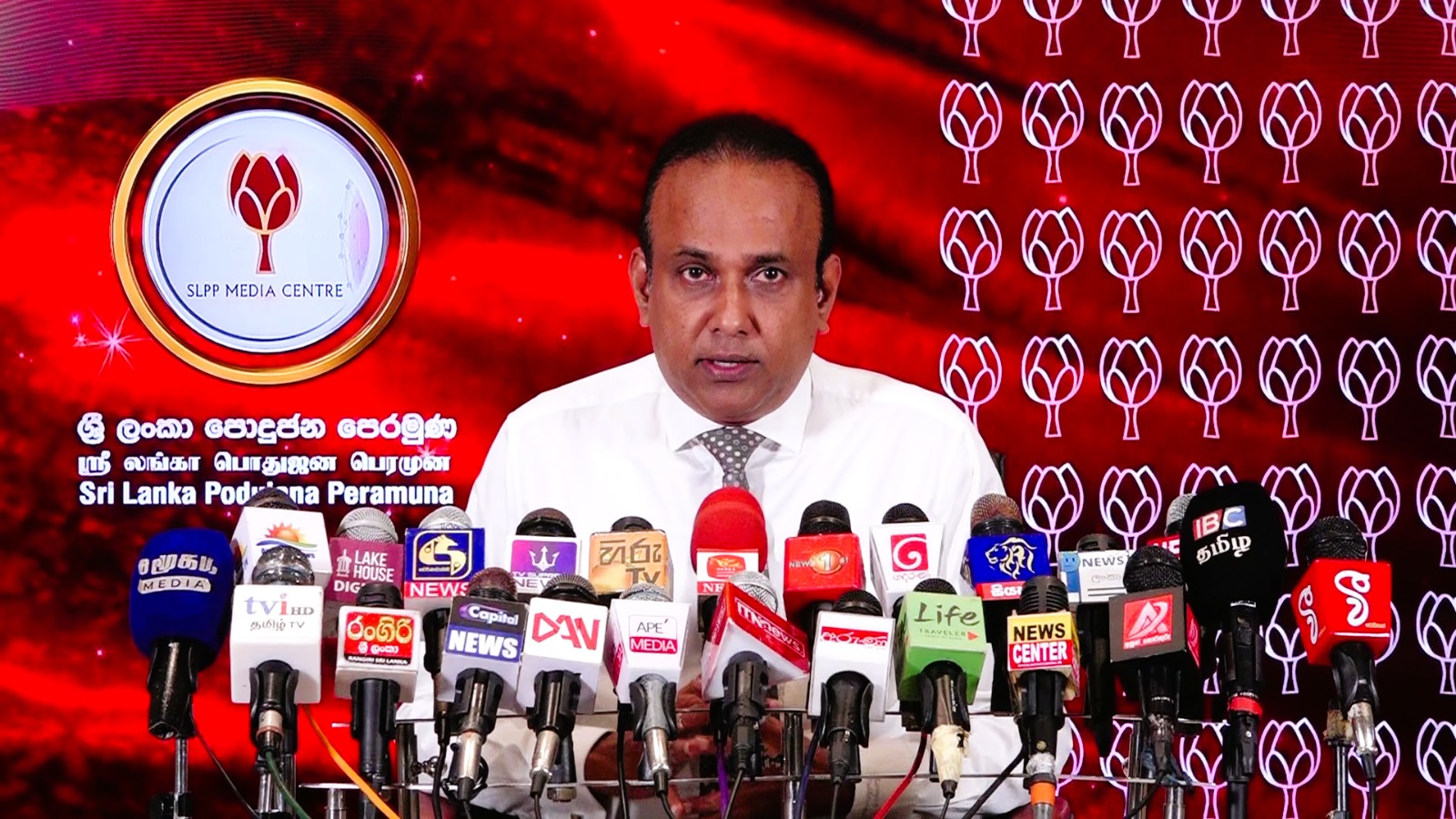வாக்குமூலம் கேட்டு கபில மீது சித்திரவதை  –  ரமேஷ் பத்திரண குற்றச்சாட்டு.