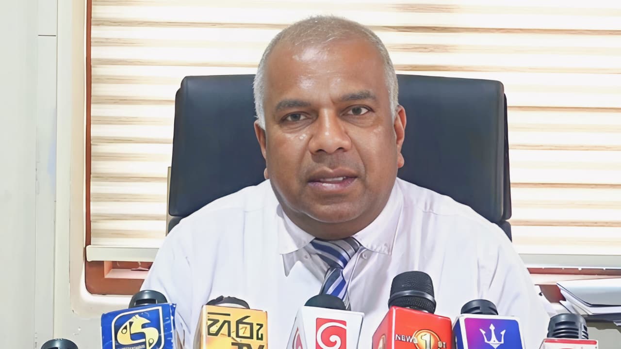 மழையின் வீரியம் குறையும்!  – நாளை மாலை முதல் காலநிலை சீராகும் என வானிலை ஆய்வுத் திணைக்களம் அறிவிப்பு.