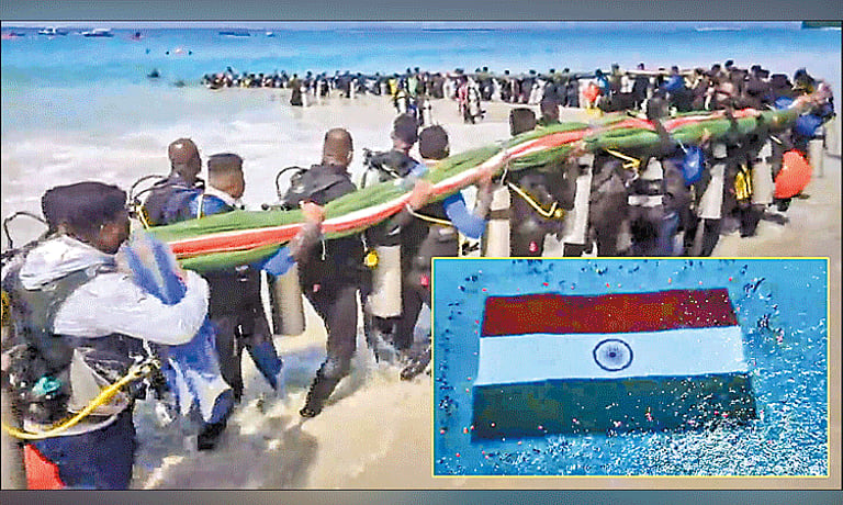 பாதுகாப்புப் படைகளின் கூட்டு முயற்சி: ஆழ்கடலில் கின்னஸ் தடம் பதித்த இந்தியத் தேசியக்கொடி