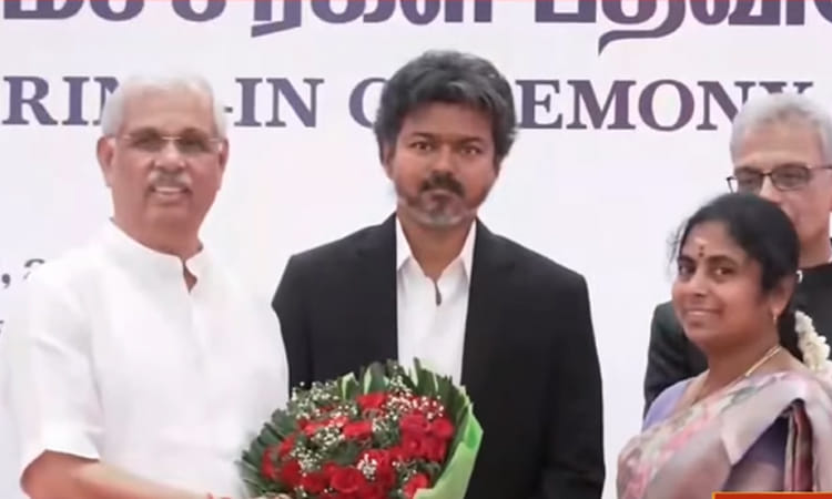 தமிழக அமைச்சரவை இன்று விரிவுபடுத்தப்பட்டது: புதிய அமைச்சர்களாக 23 பேர் பதவியேற்பு!