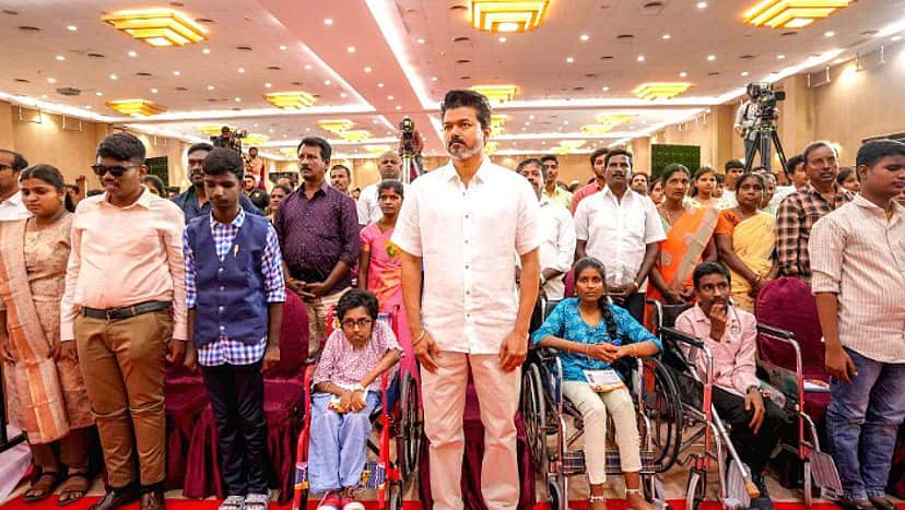 வெற்றியின் அருகில்தான் இருக்கிறோம் என்பதை நினைவில் கொள்ளுங்கள்! தவெக தலைவர் விஜய்