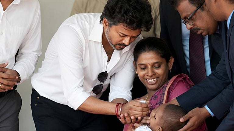 தமிழகம் முழுவதும் போலியோ சொட்டு மருந்து முகாம்: முதல்வர் விஜய் தொடங்கி வைத்தார்!