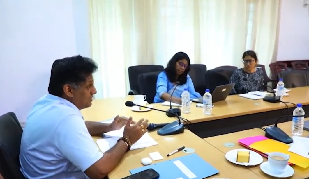‘எல் நினோ’, லா நினா’ காலநிலை எச்சரிக்கை:  இலங்கையைப் பாதுகாப்பது தொடர்பில் நிபுணர்களுடன் சஜித் அவசர ஆலோசனை.