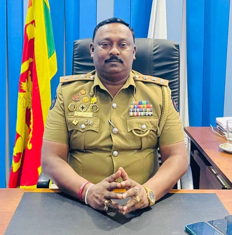 வவுனியா மாநகர முன்னாள் மேயர் உள்ளிட்ட நால்வரைக் கைது செய்ய நீதிமன்றம் உத்தரவு  – செங்கோல், பதக்கம், முதல்வர் ஆடை காணாமல்போன விவகாரத்தில் நடவடிக்கை.