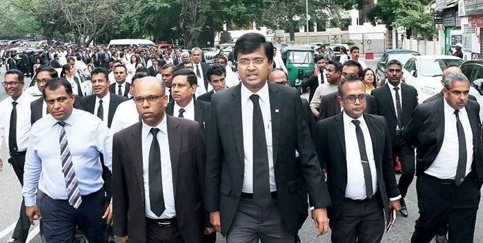 நீதிபதிகளின் ஓய்வுபெறும் வயது நீடிப்பு:  அரசின் தீர்மானத்தை முற்றாக எதிர்க்க சட்டத்தரணிகள் சங்கம் ஏகோபித்த முடிவு.
