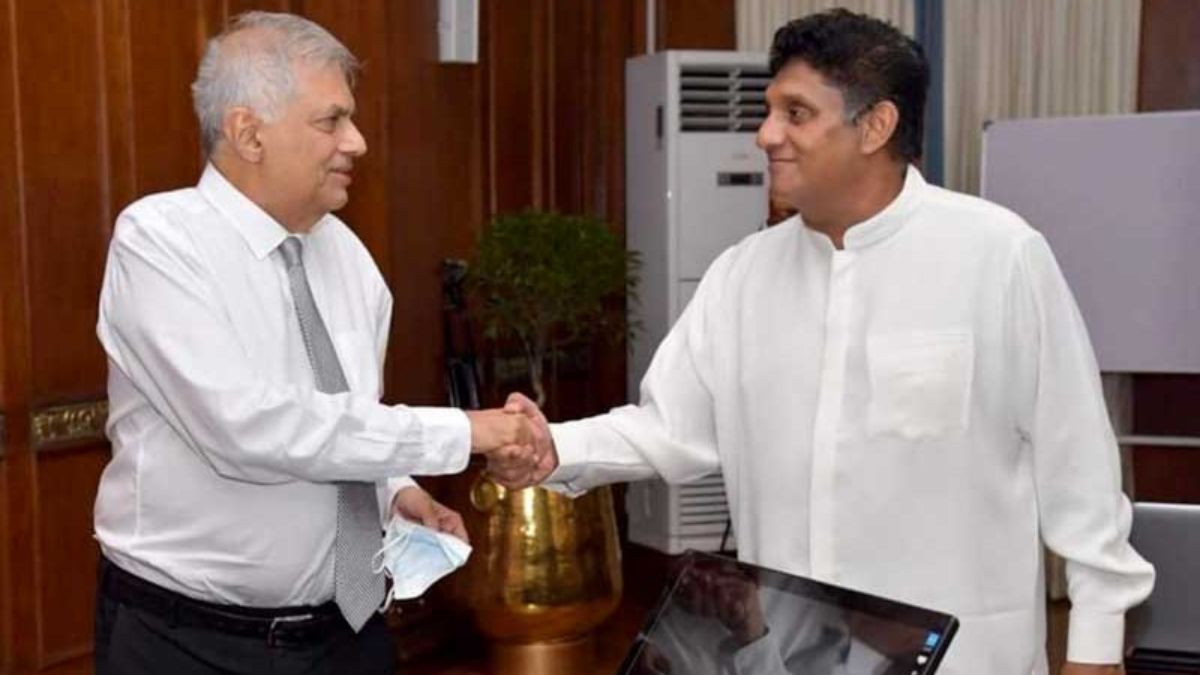 நீண்ட கால இடைவெளிக்குப் பின் நேரில் சந்திக்கும் ரணில் – சஜித்!  – நீதியரசர்களின் ஓய்வு வயது விவகாரத்தில் ஒன்றுபடும் எதிர்க்கட்சிகள்.