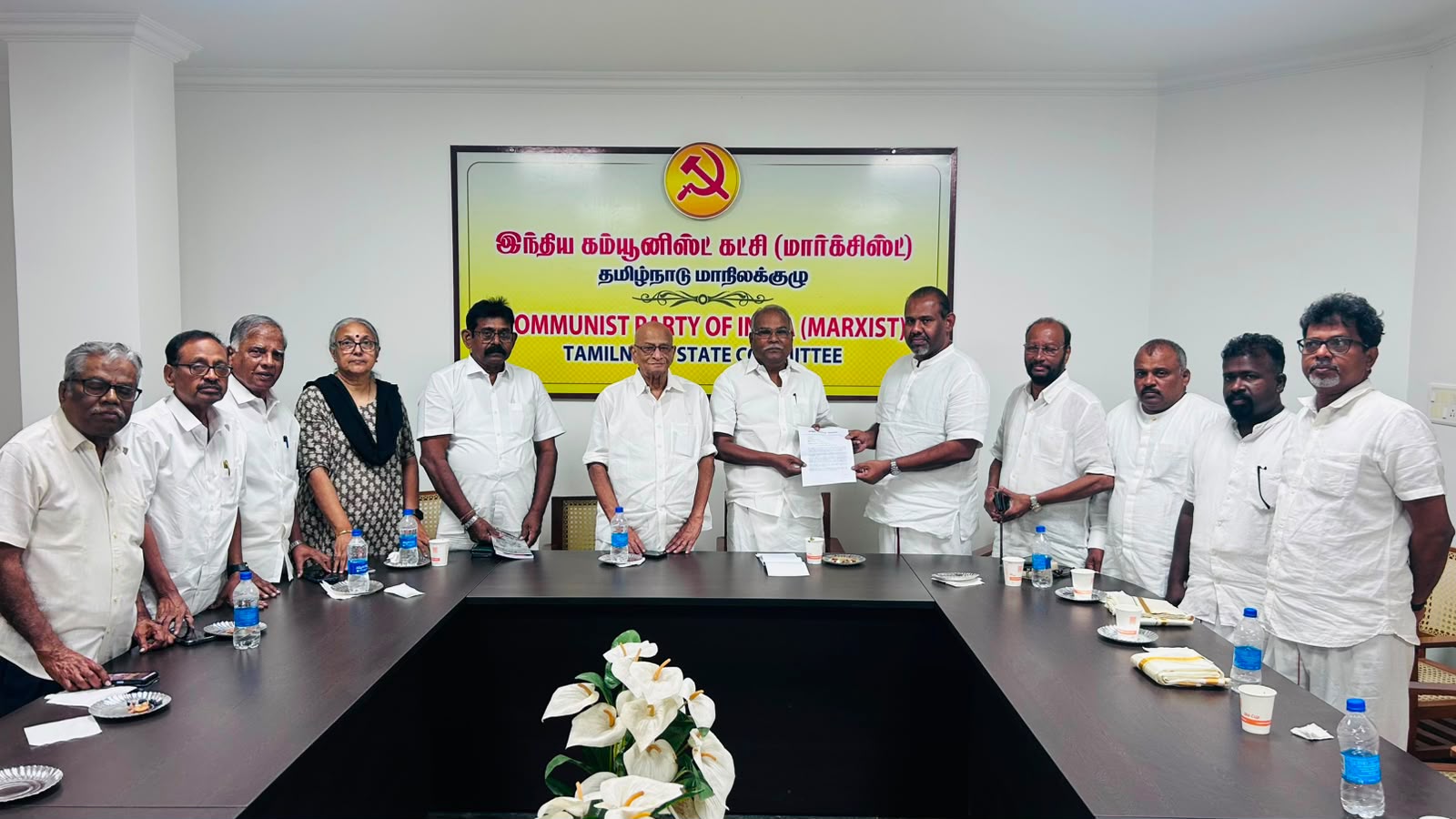 சென்னையில் கஜேந்திரகுமார் குழுவினர் கம்யூனிஸ்ட் கட்சியுடனும் முக்கிய பேச்சு!