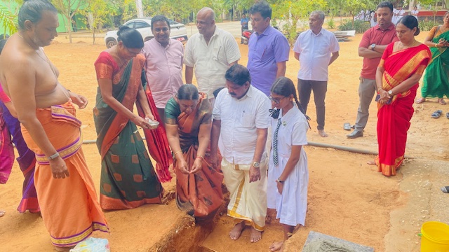 யாழ்ப்பாணம் இந்து மகளிர் கல்லூரியில் இன்று புதிய மாடிக் கட்டடத்துக்கு அடிக்கல் நாட்டு விழா.