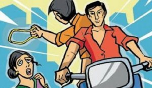 யாழில் மூதாட்டியின் சங்கிலி அறுப்பு!  மோட்டார் சைக்கிளில் வந்த நபர்கள் கைவரிசை.