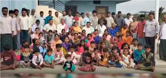6 தலைமுறைகள்… 83 நபர்கள்! ஆச்சரியப்படுத்தும் ஆந்திராவின் பிரம்மாண்ட கூட்டுக்குடும்பம்!