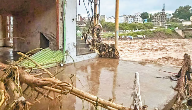 ஜம்மு-காஷ்மீரில் கனமழை, வெள்ளப்பெருக்கு: பலி எண்ணிக்கை 17 ஆக உயர்வு!