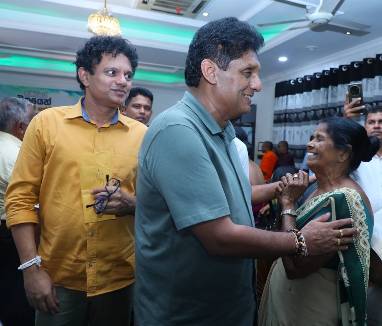 ஏமாற்று அரசியலுக்கு முற்றுப்புள்ளி வைக்க மக்கள் அறிவால் பலம் பெற வேண்டும்!  – எதிர்க்கட்சித் தலைவர் சஜித் உரை.