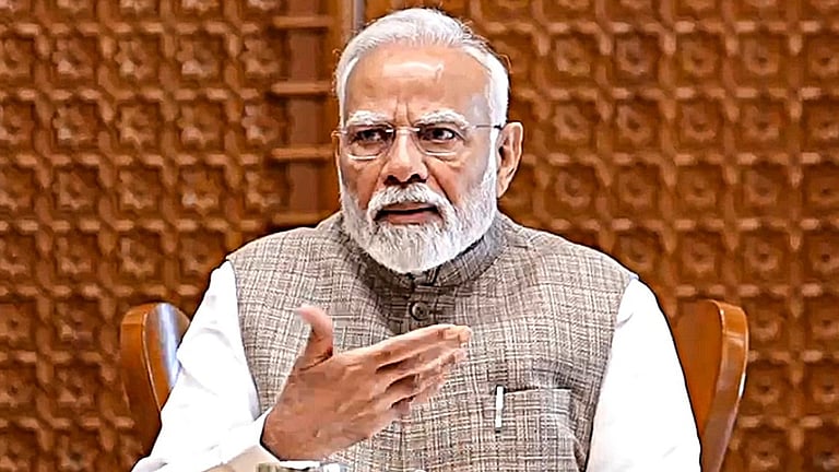 “தெரியாமல் செஞ்சுட்டேன், மன்னிச்சிடுங்க”: பிரதமர் மோடியை அவதூறாகப் பேசிய 15 வயது சிறுமி மன்னிப்பு!