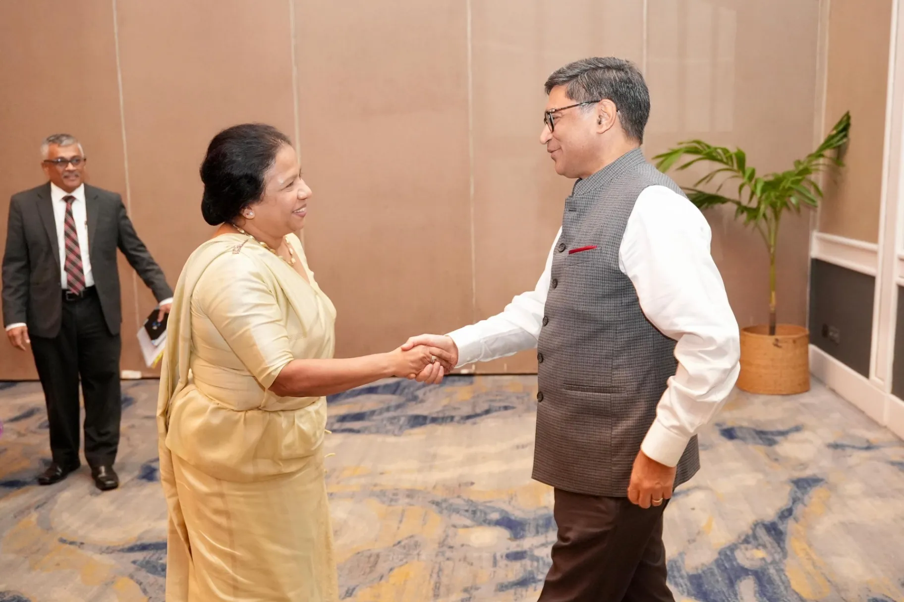 இலங்கை வெளிவிவகாரச் செயலரைச் சந்தித்த இந்திய வெளியுறவுச் செயலர் விக்ரம் மிஸ்ரி!